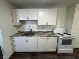 featured image of 861 Vine St