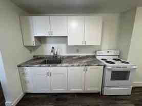 861 Vine St - Photo 1 of 1