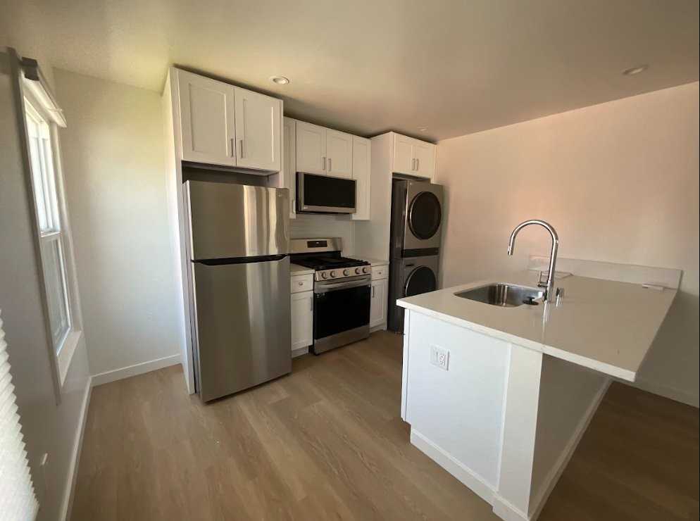 723 Alpine St - Photo 6 of 15