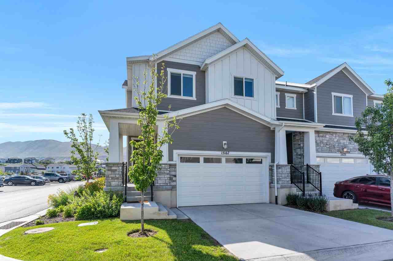 15167 S Wild Horse Way - Photo 2 of 30