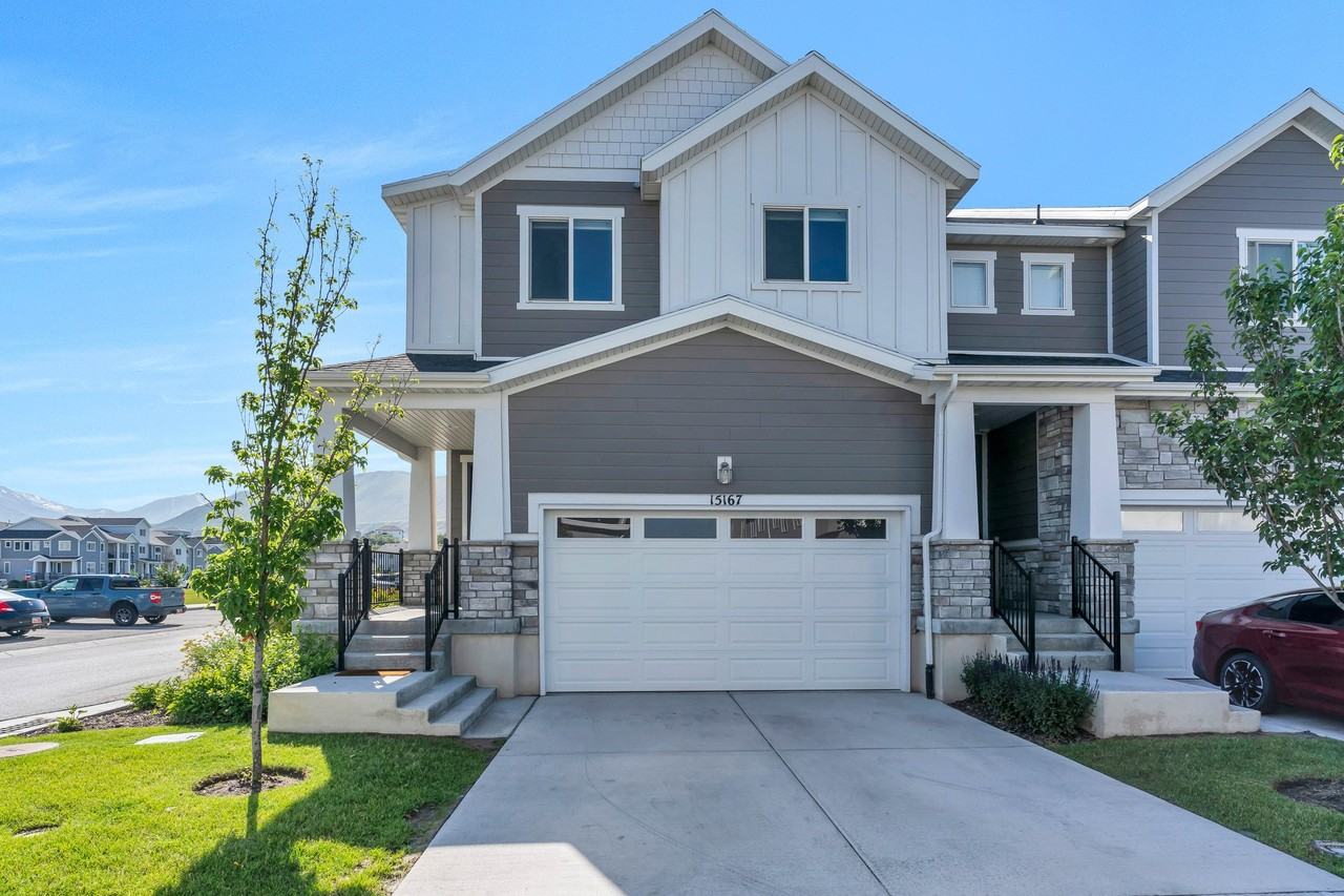 15167 S Wild Horse Way - Photo 3 of 30