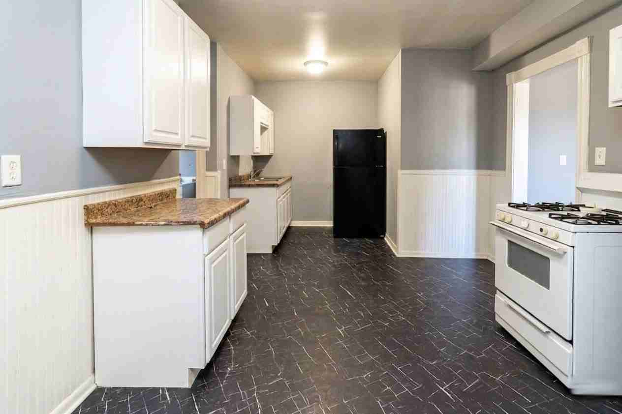 568 Farrington St #1 - Photo 2 of 34