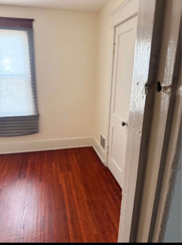 337 Wyoming Ave - Photo 4 of 13