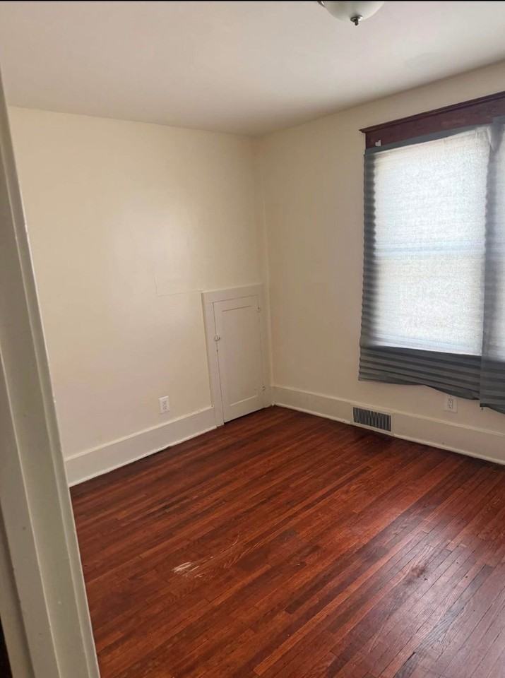 337 Wyoming Ave - Photo 6 of 13