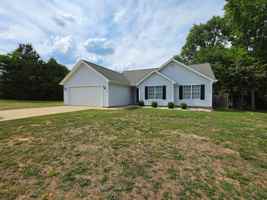 featured image of 3 Lawrence Ward Ct
