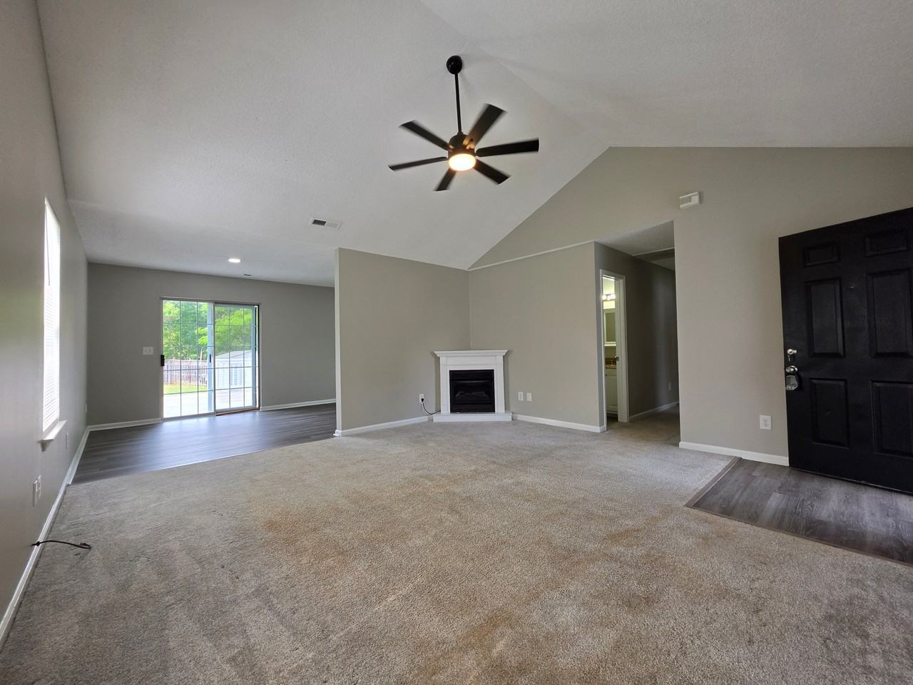 3 Lawrence Ward Ct - Photo 4 of 32