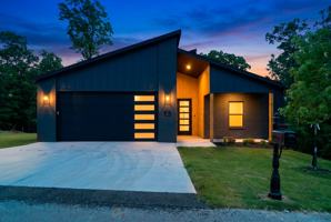 featured image of 5 Saint Asaph Dr