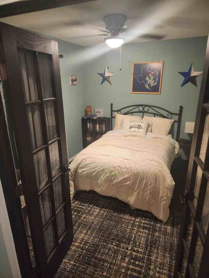 512 Colony Lakes Dr - Photo 4 of 20