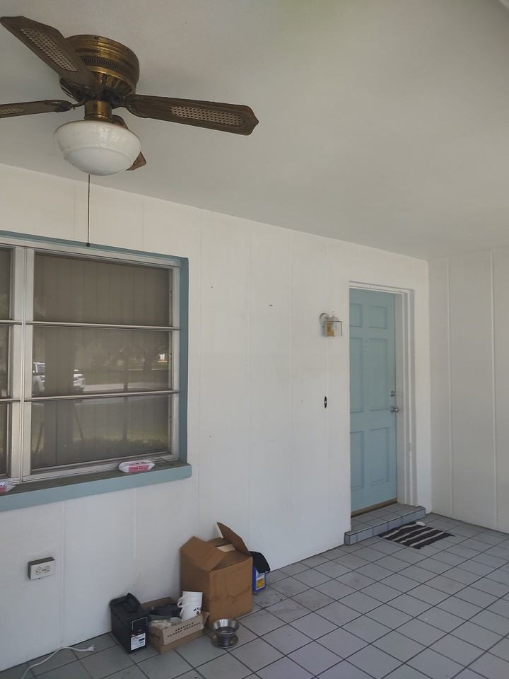 489 Jewel Ct #1 - Photo 4 of 17