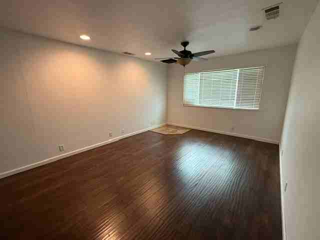 2689 Forestview Dr - Photo 4 of 18