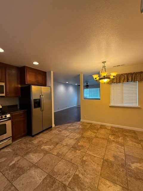 2689 Forestview Dr - Photo 7 of 18