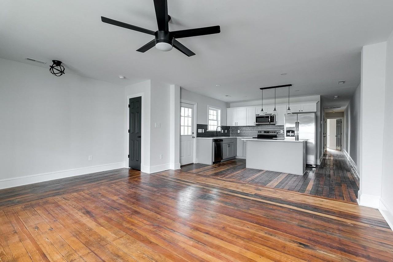 3005 Q St - Photo 5 of 19