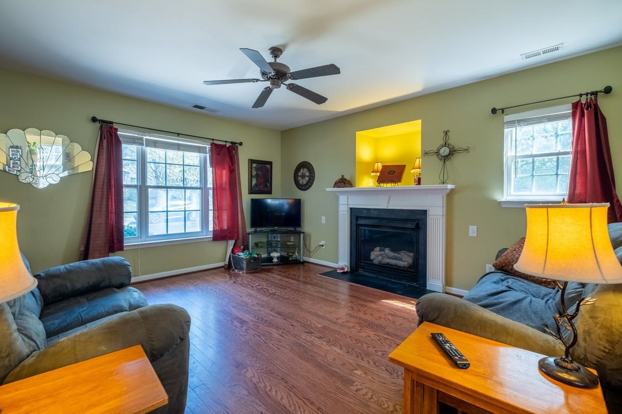 7618 Prairie Rose Ln - Photo 2 of 20