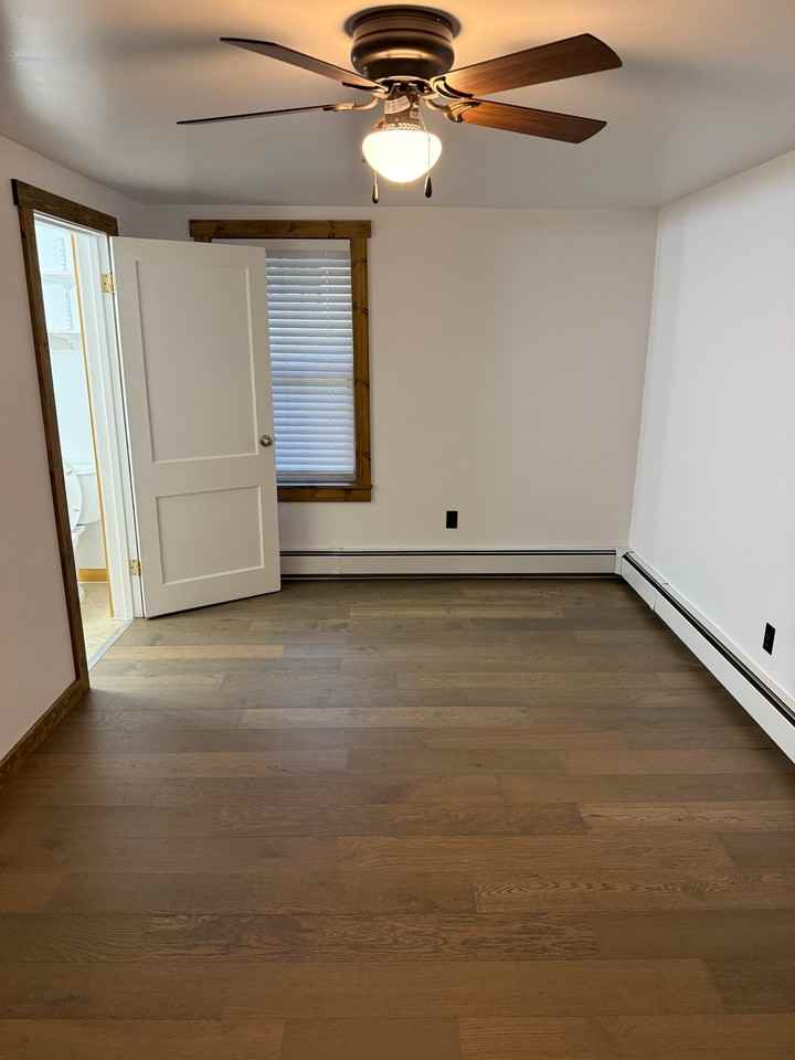 1015 15th St #1 - Photo 4 of 8