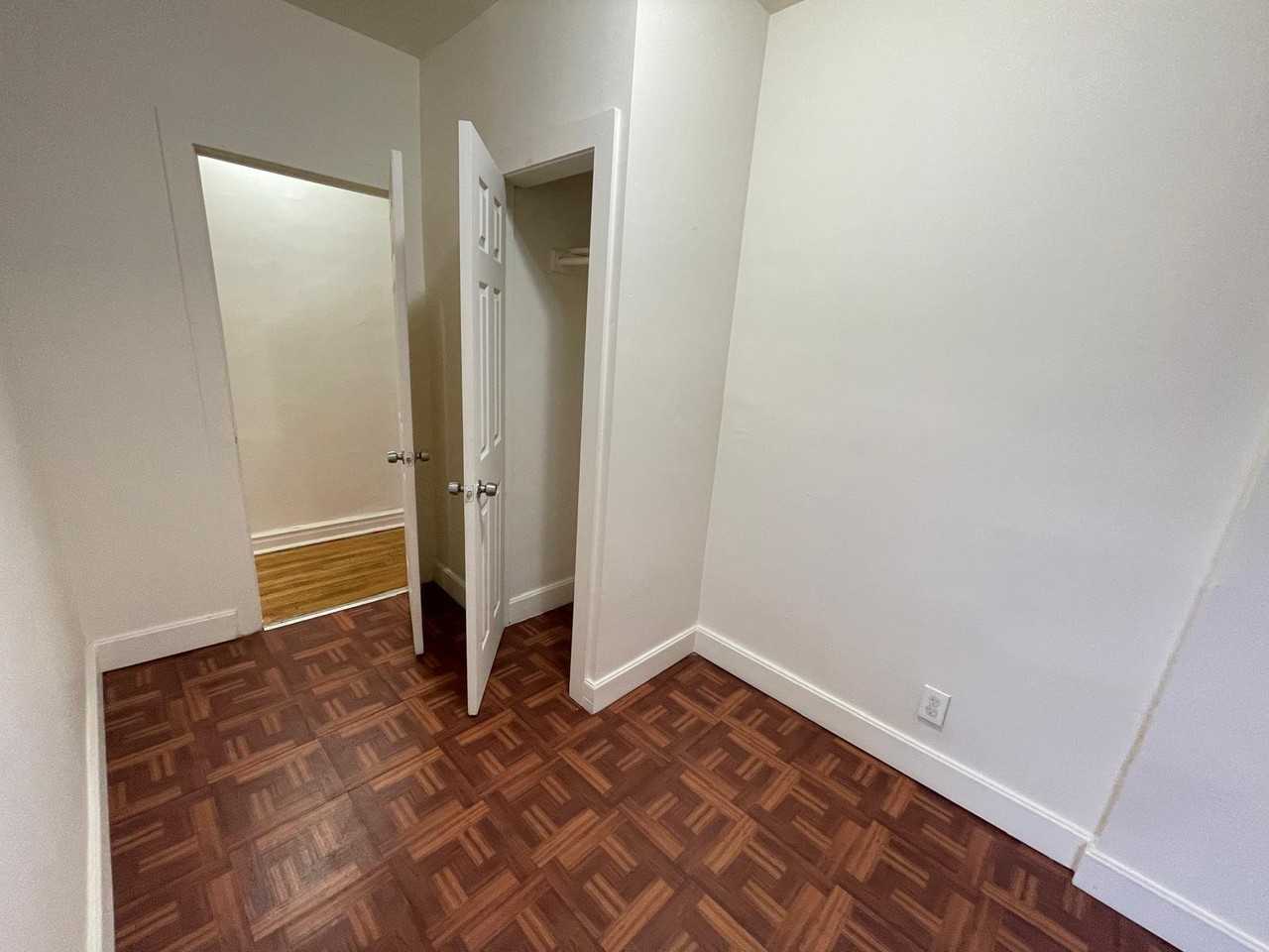142 W 238th St #23 - Photo 4 of 14