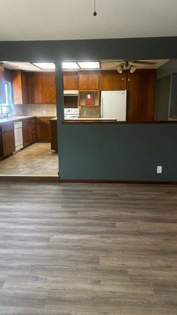 18 Canterbury Ct - Photo 3 of 18