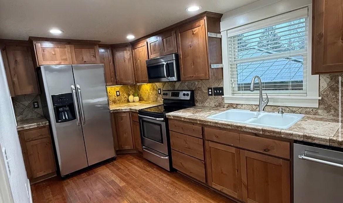 7427 Se 66th Ave - Photo 5 of 12