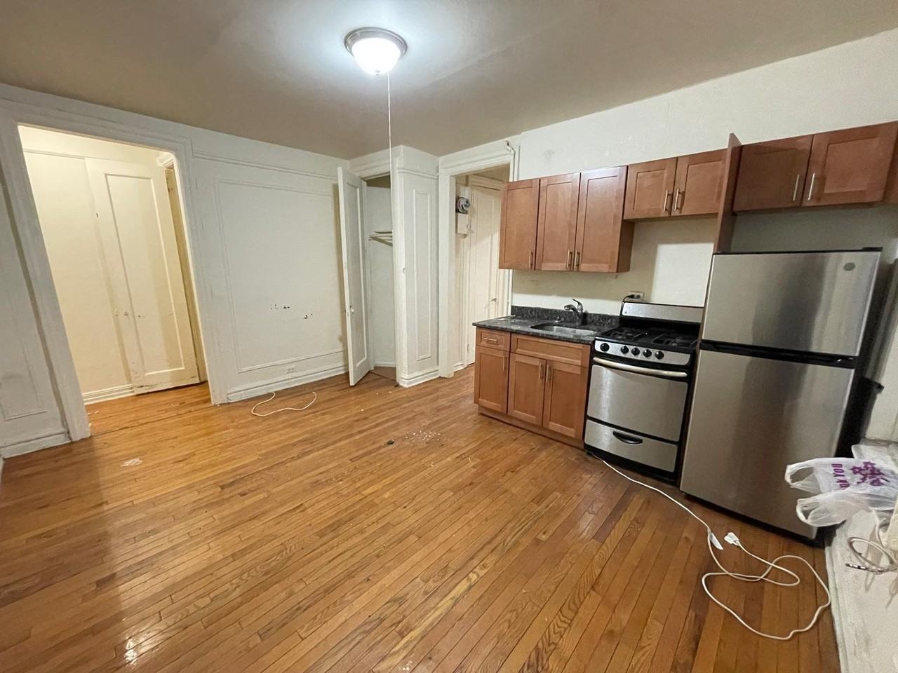 142 W 238th St #9 - Photo 2 of 10