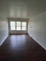 2605 W Victory Ln - Photo 1 of 1