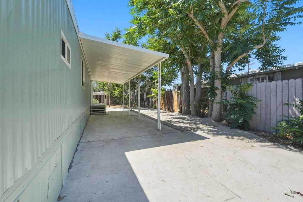 19179 Monterey St - Photo 4 of 18