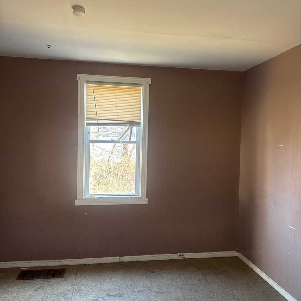 4914 Plover Ave - Photo 6 of 20