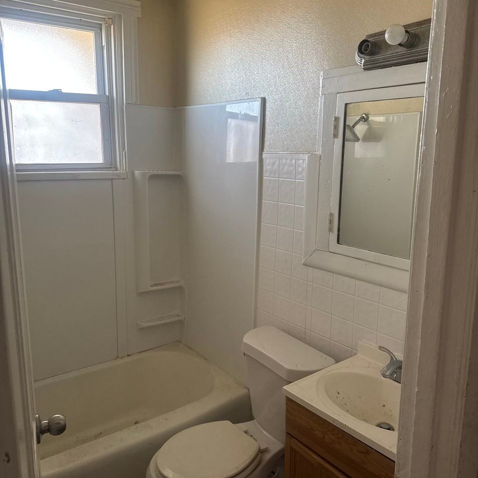 4914 Plover Ave - Photo 7 of 20