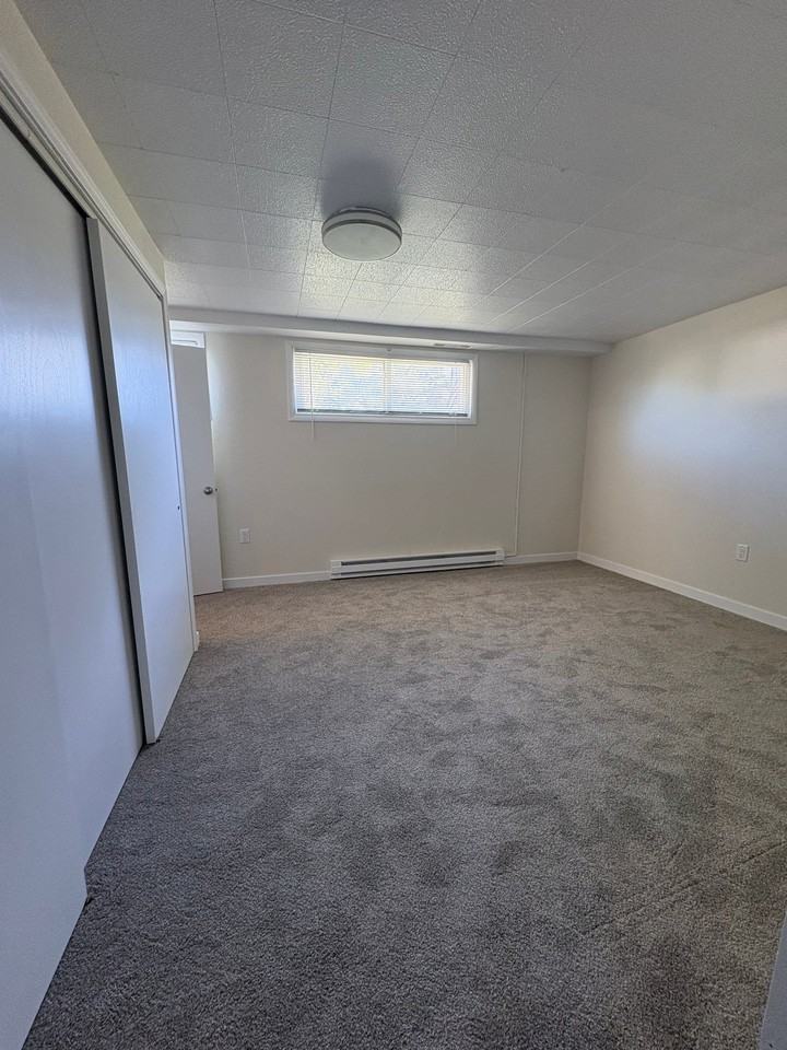 555 4th Ave E #2 - Photo 6 of 9