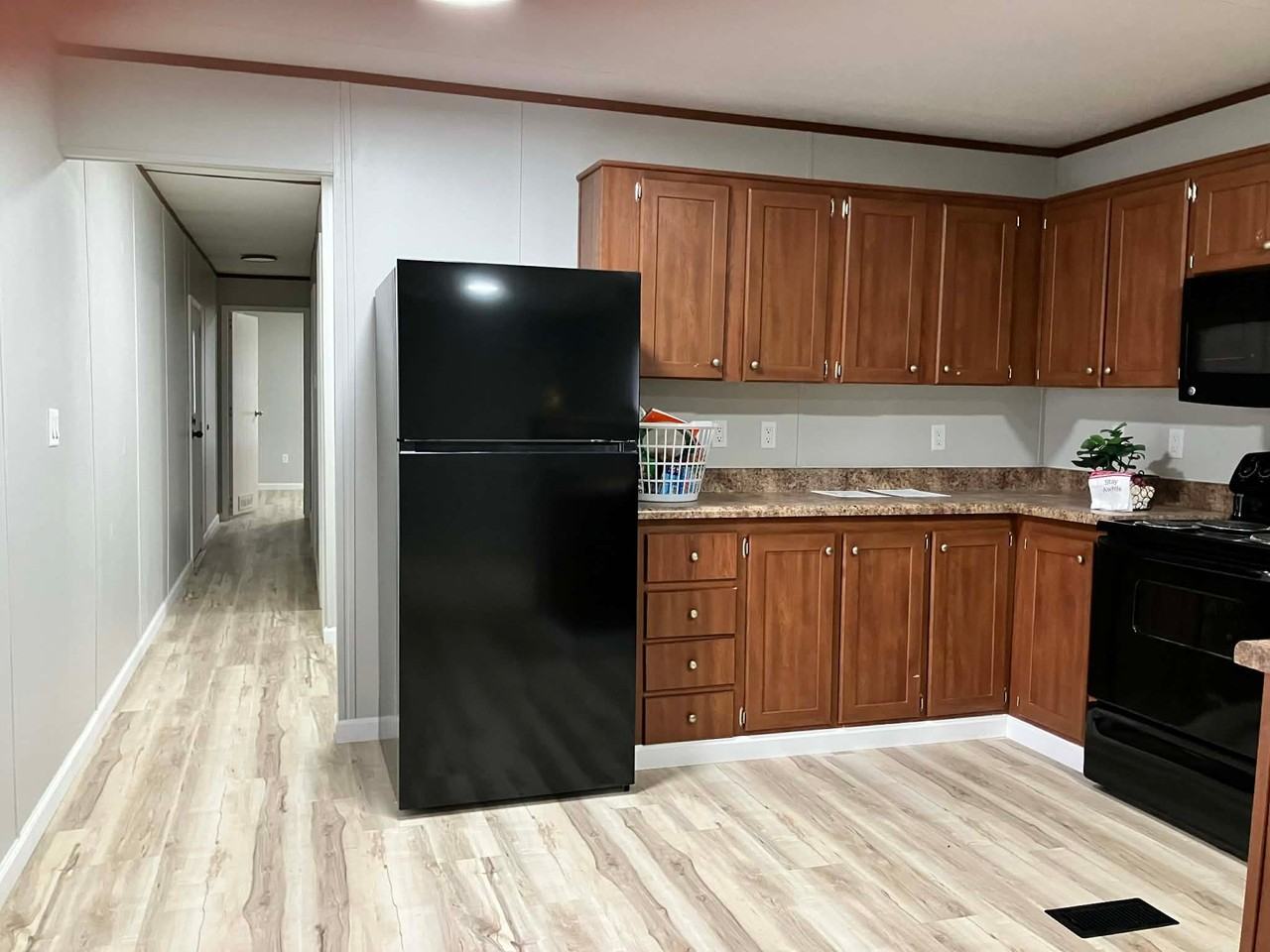 79 Deerwood Park - Photo 4 of 12