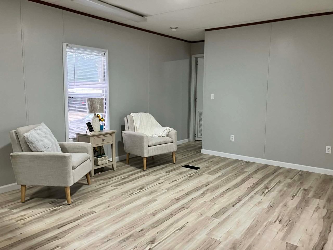 79 Deerwood Park - Photo 5 of 12