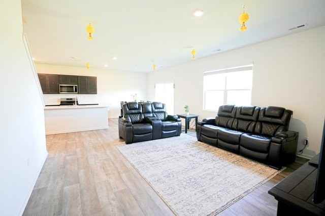 2733 Berrywood Ln - Photo 7 of 9