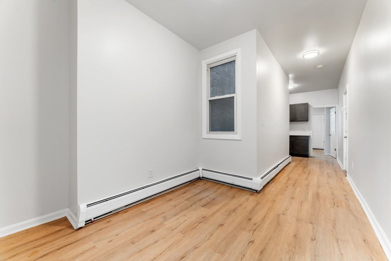 337 Washington St #2 - Photo 4 of 9