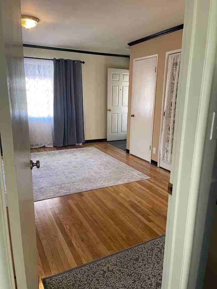 N Allen Ave #1431-5 - Photo 5 of 14