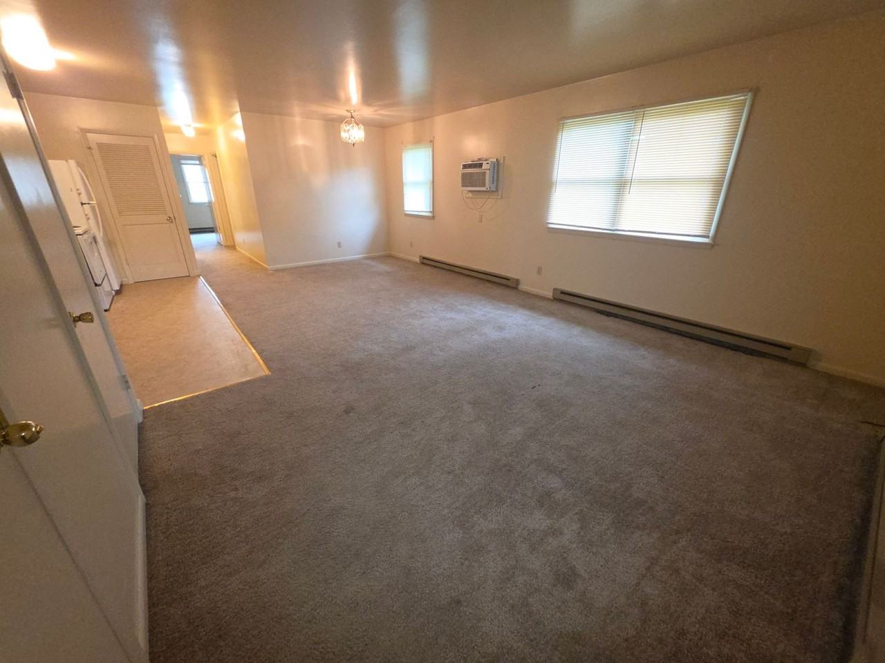 933 Pulaski Hwy - Photo 3 of 11