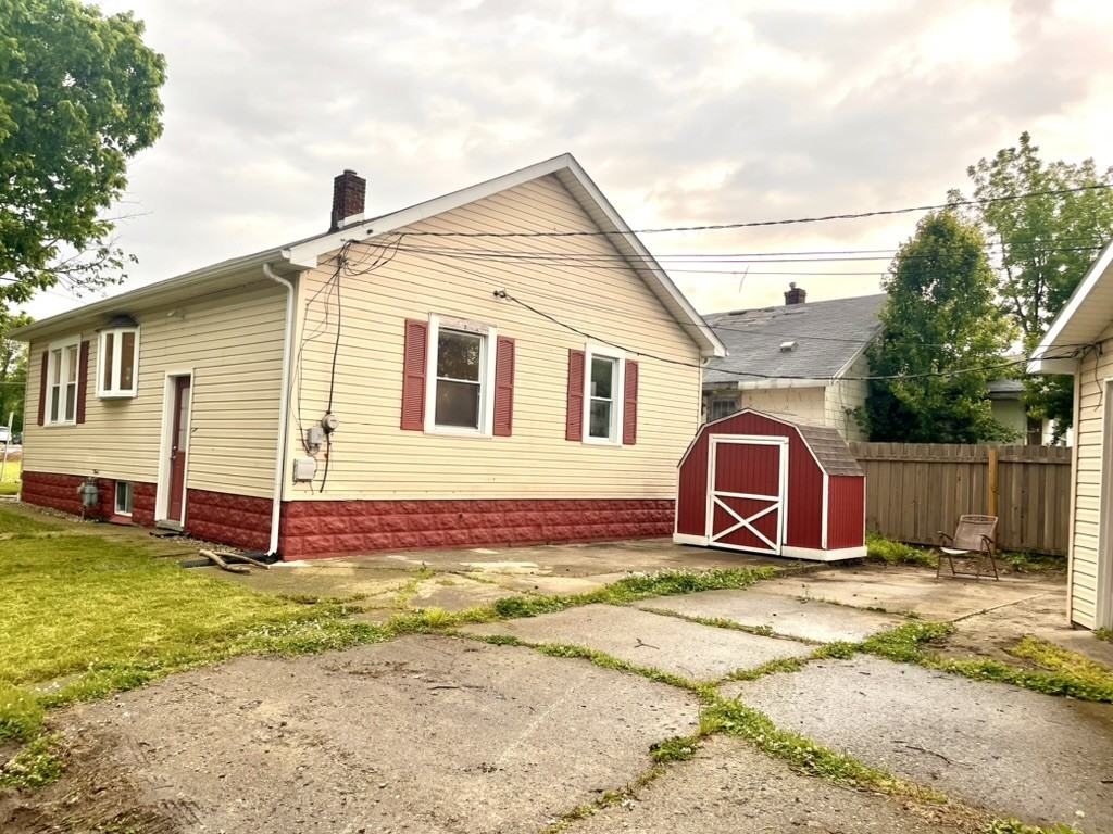 1529 W 2nd St #NA - Photo 3 of 17