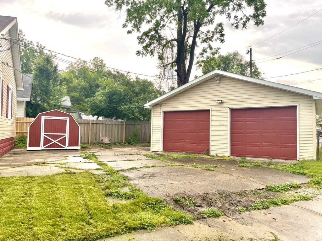 1529 W 2nd St #NA - Photo 4 of 17