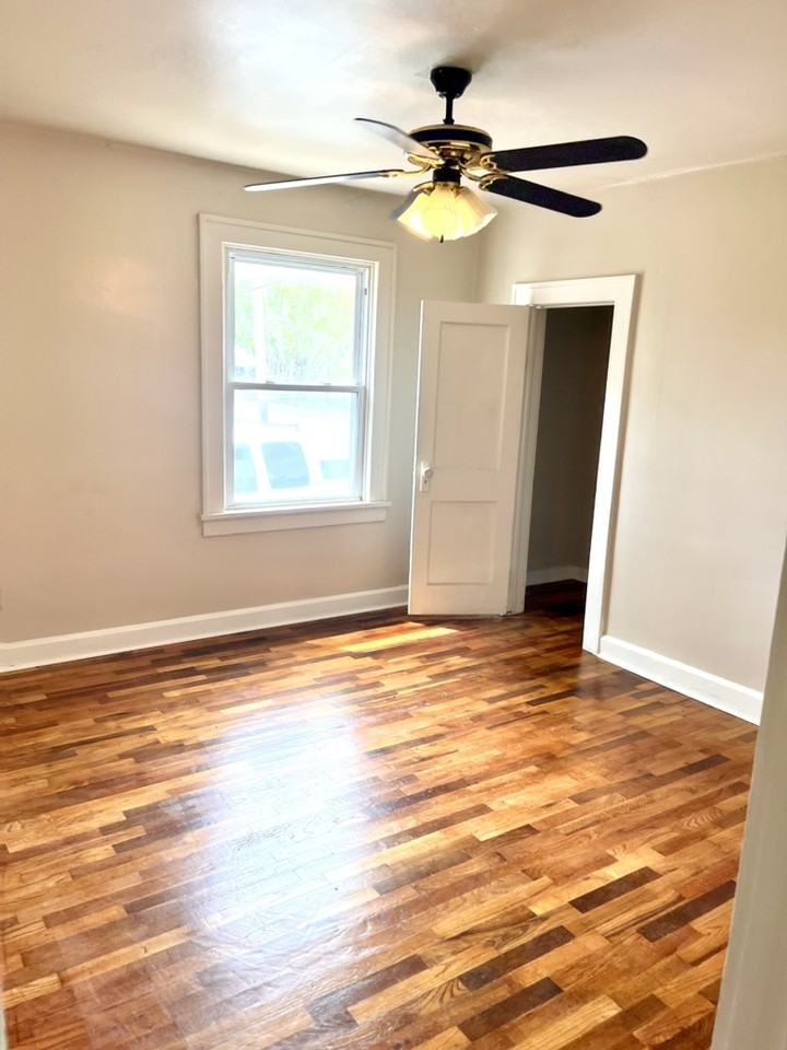 1529 W 2nd St #NA - Photo 7 of 17