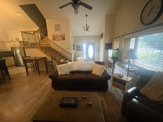 7 Bage St #7 - Photo 3 of 17
