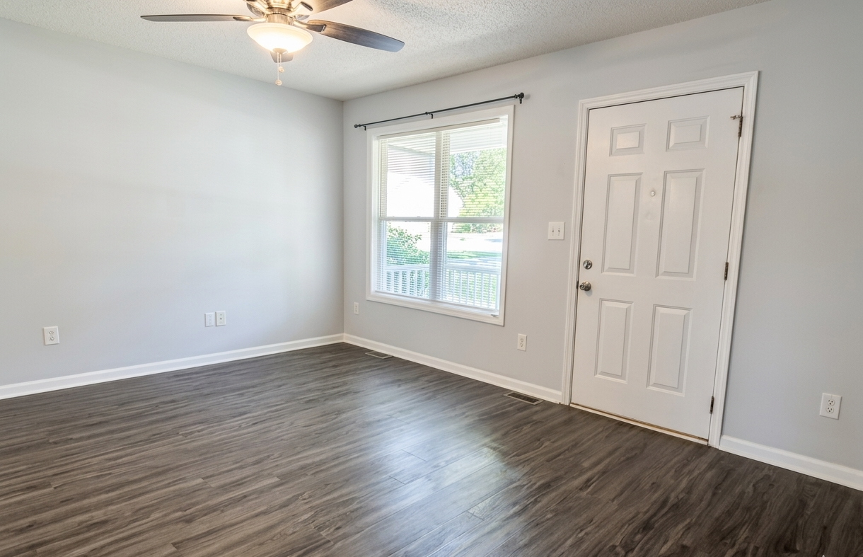 433 Kellywood Ct #NA - Photo 4 of 23