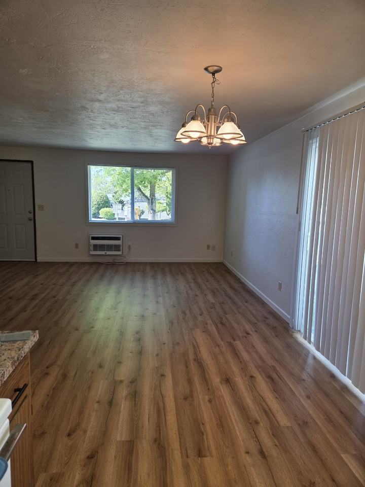 3420 Monarch Dr Ne #3422 - Photo 2 of 8