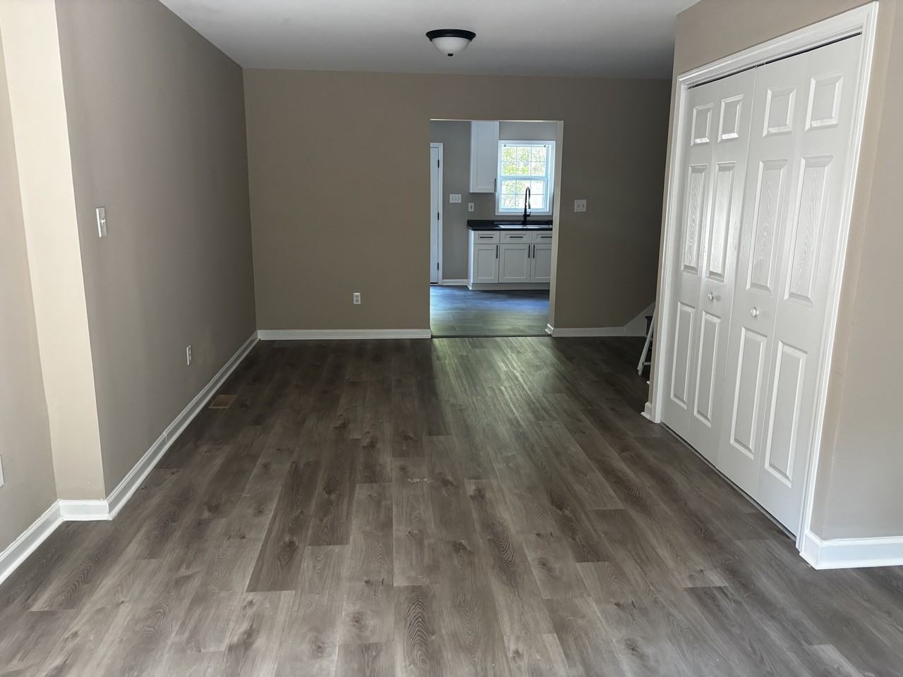 8517 Kangaroo Ct #8517 - Photo 4 of 9