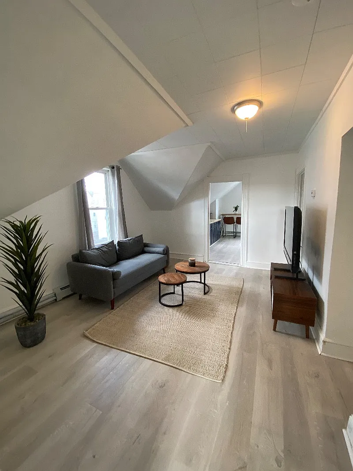 52 Bellevue Ave #3 - Photo 3 of 7