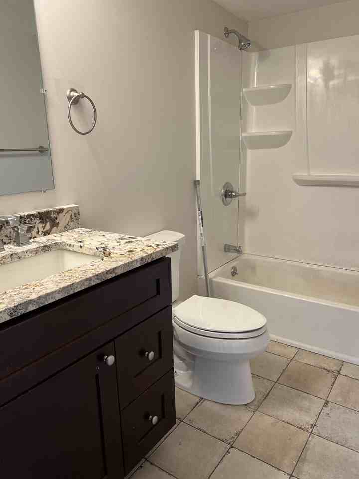 7121 N Terra Vista Dr #5-302 - Photo 5 of 10