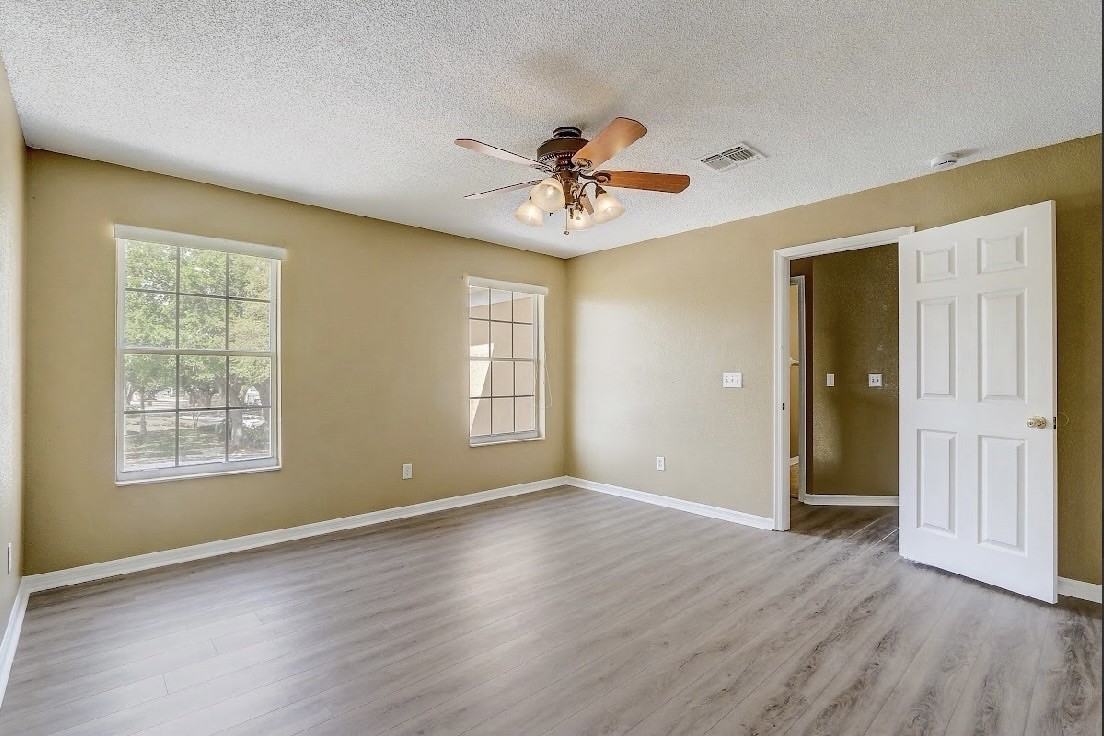 112 Ivy Brook Ct #NA - Photo 3 of 26