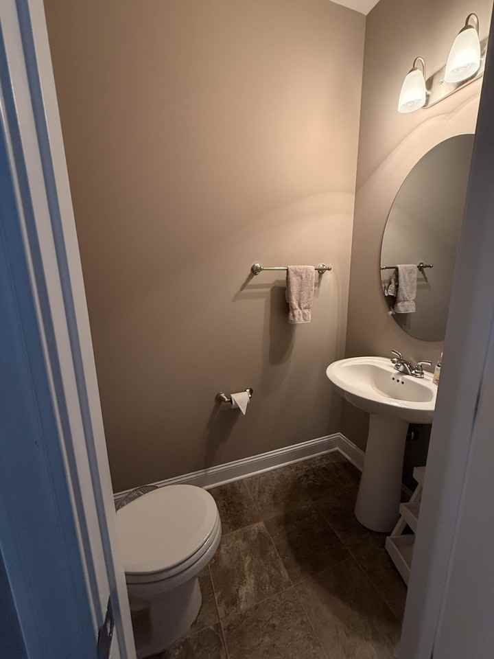 2410 Galesburg Way #NA - Photo 4 of 14