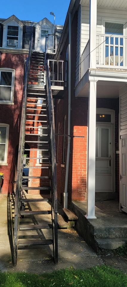 339 N Charlotte St #3TOPFL - Photo 5 of 5