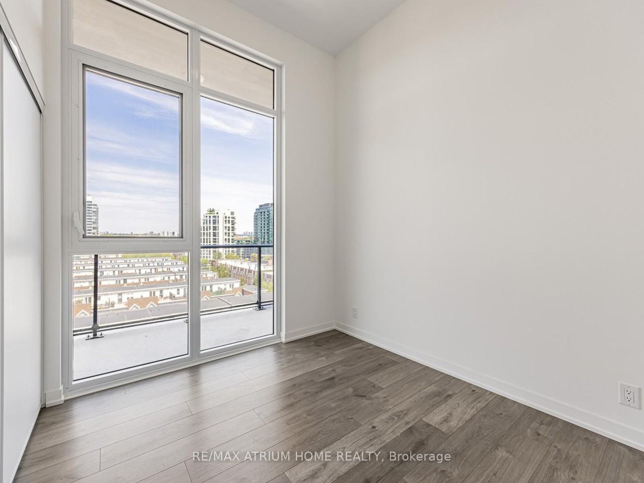 285 Dufferin Street #706 - Photo 5 of 11