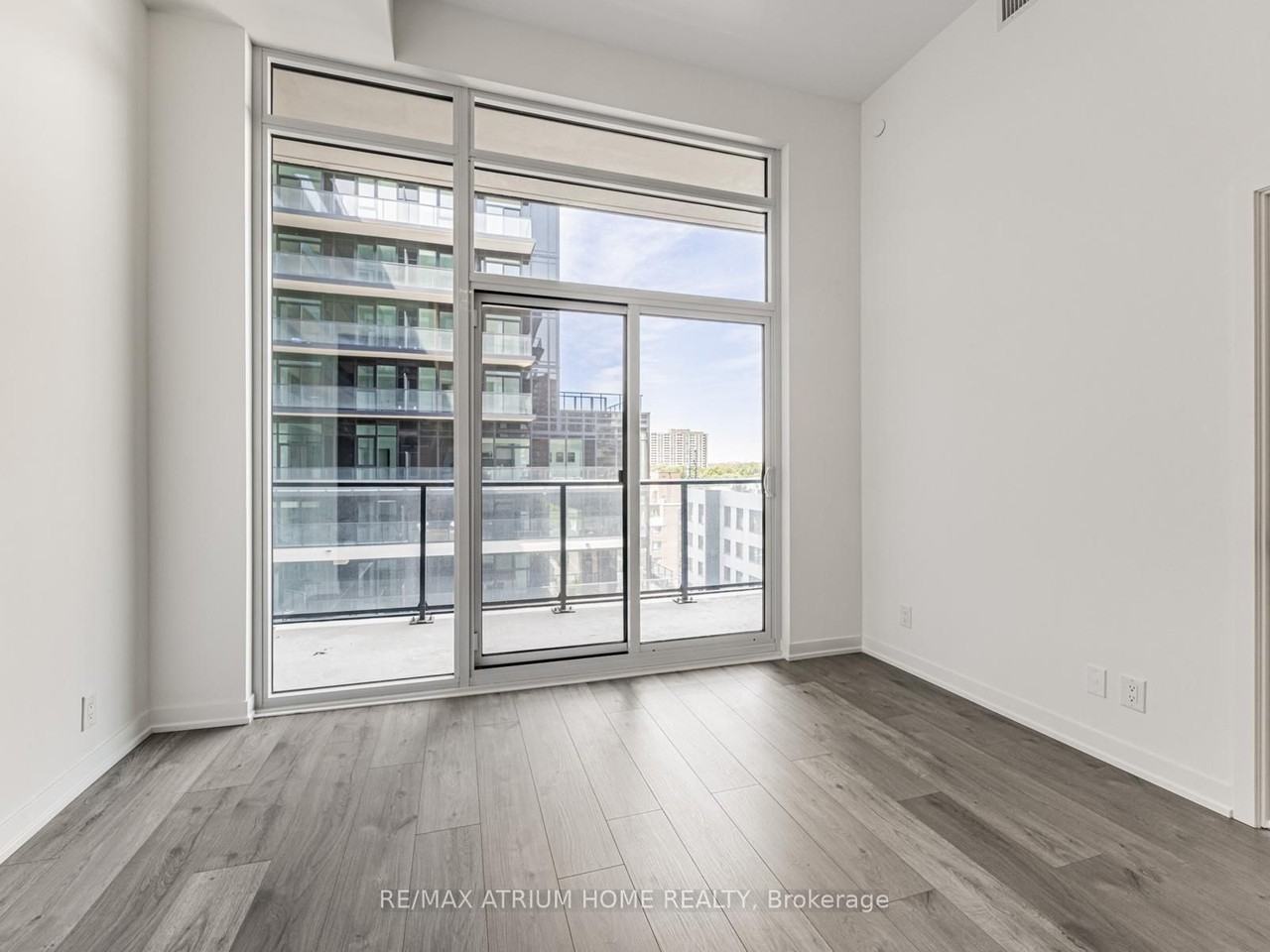 285 Dufferin Street #706 - Photo 6 of 11