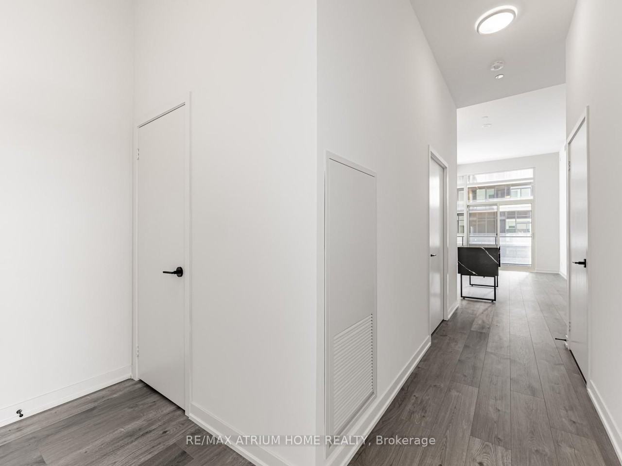 285 Dufferin Street - Photo 8