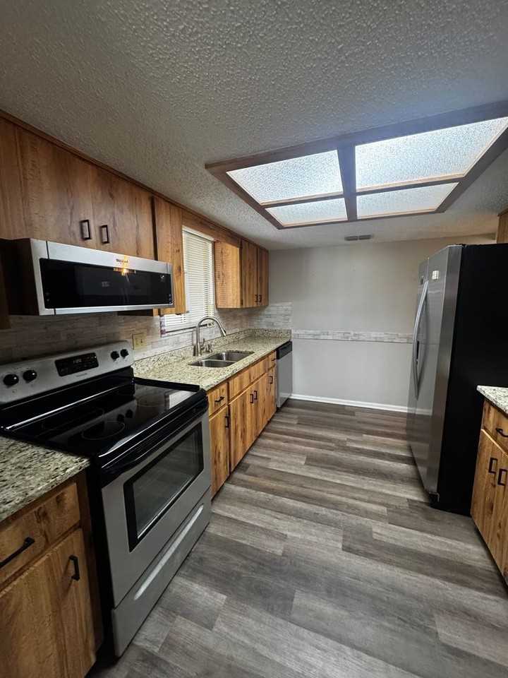 8935 Sw 102nd Pl - Photo 3 of 18