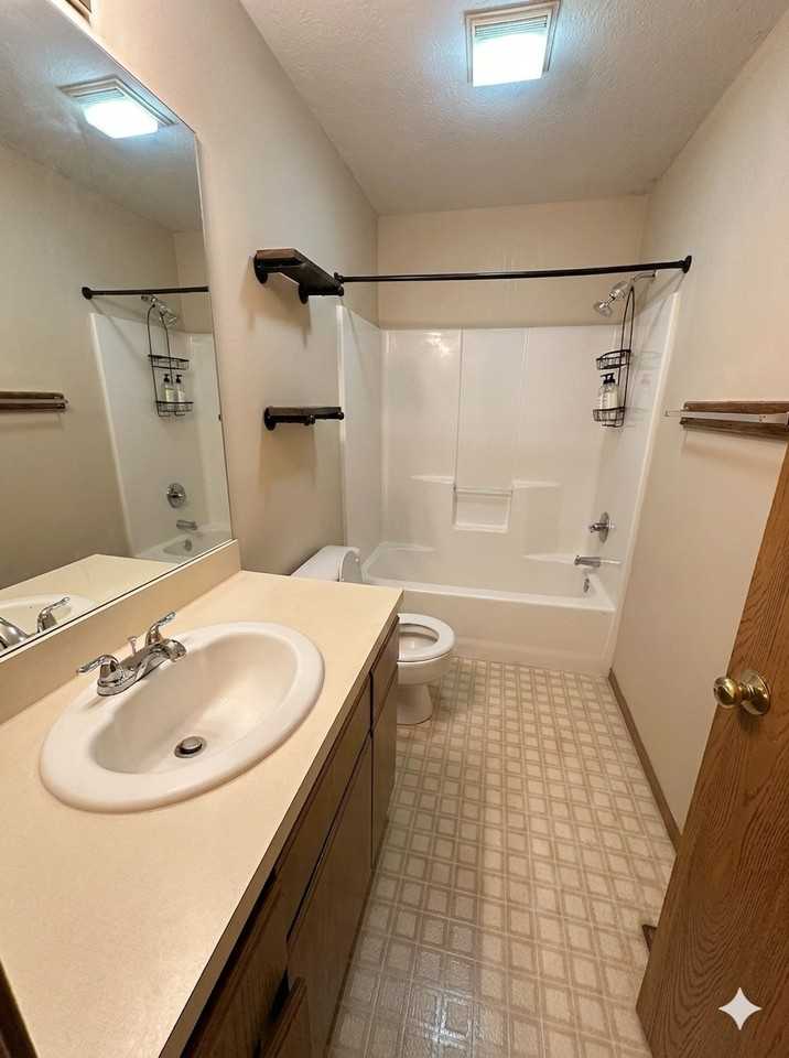 1531 Whitehall Blvd #NA - Photo 5 of 17